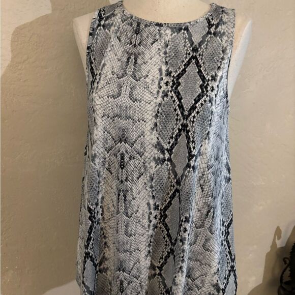 Beeson River Sleeveless Snake Print Top sz Med - Picture 2 of 5